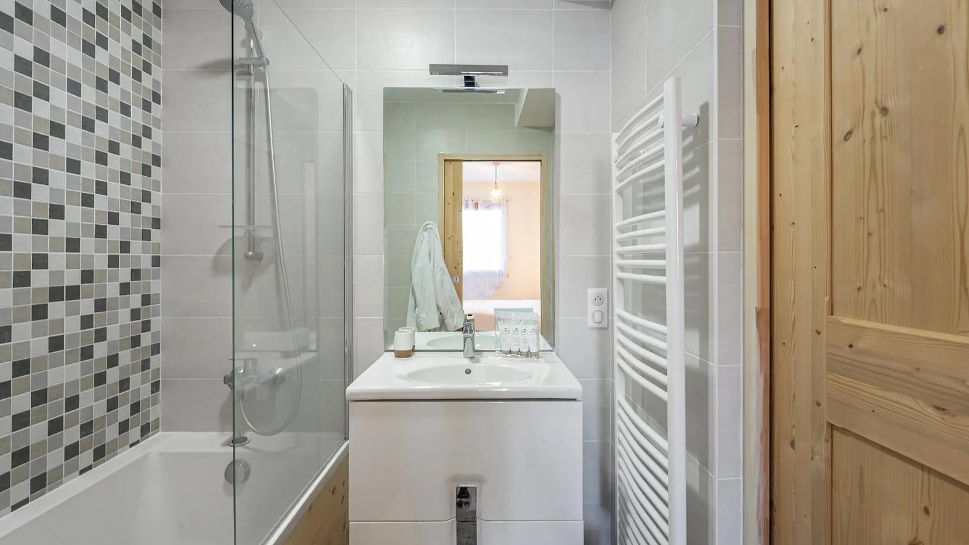Appartement Au Pied Des Pistes - 6 Adultes + 2 Enfants, 4 Chambres, Parking, Wifi - Fr-1-570-40 Saint-Martin-de-Belleville